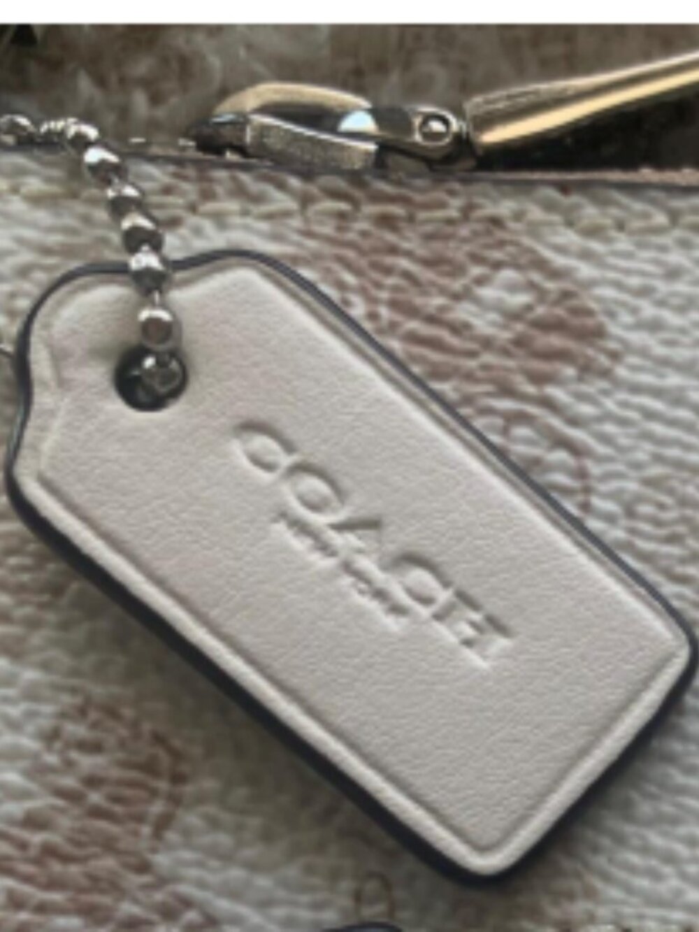 ISO Coach 1" to 1.5" Hang Tag Chalk White with dark edge-coat